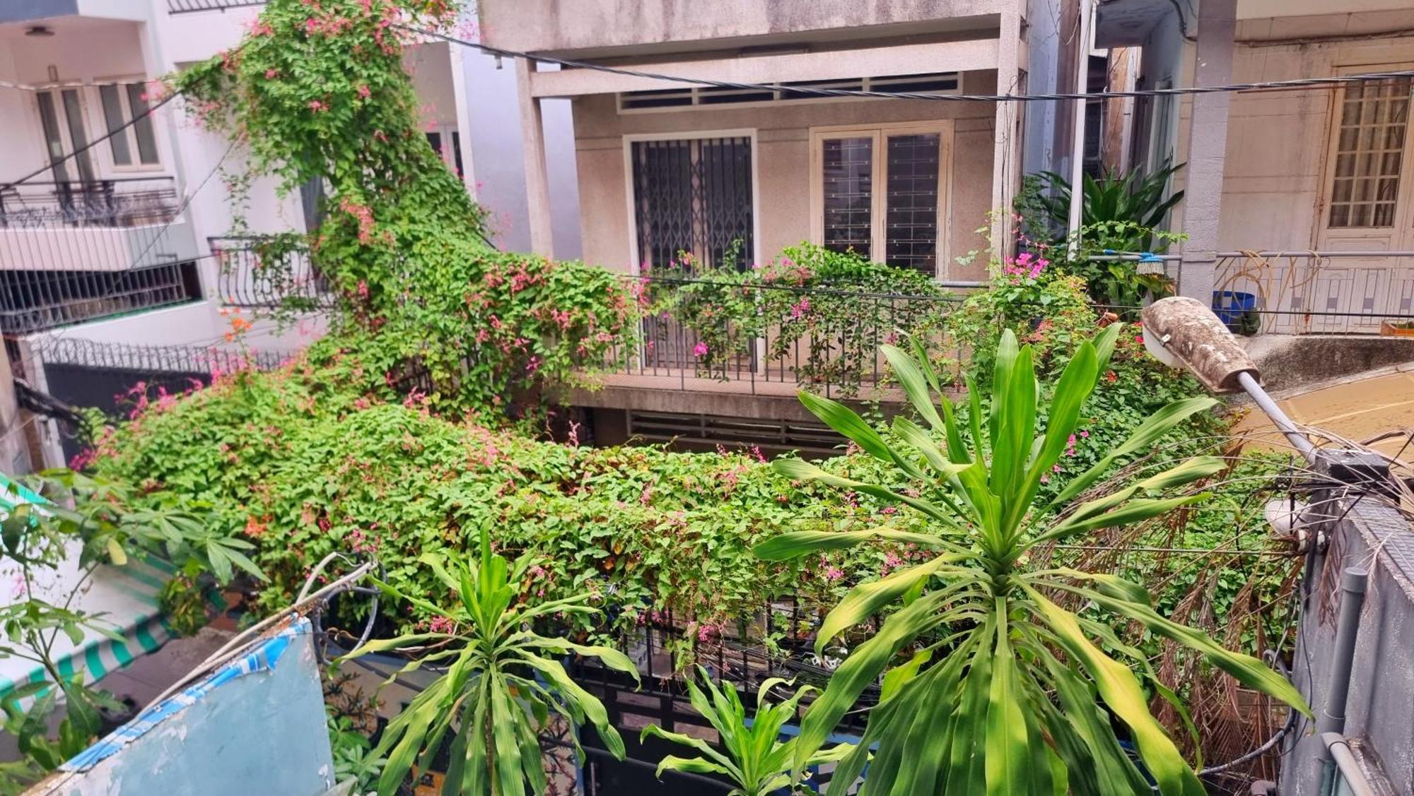 胡志明市 Paulatim House Saigon酒店 外观 照片
